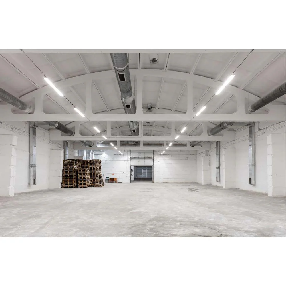 8-ft Vapor Tight Linear Fixture w/ Microwave Sensor CCT Tunable - Image 3
