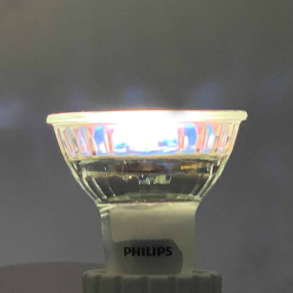 Philips 4.5W LED PAR16 GU10 Soft White Flood 35d Dimmable Bulb - 50w equiv. - Image 3
